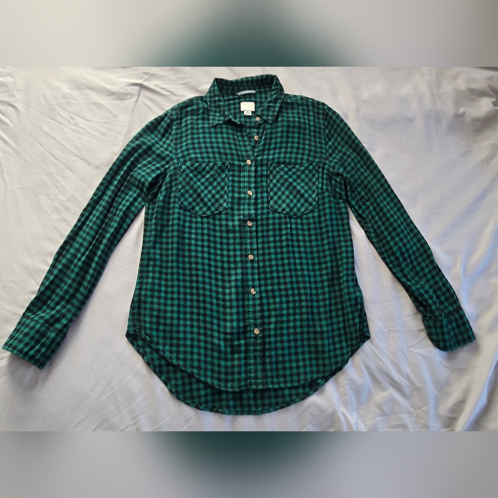 A New Day Women's Checkered Plaid Green and Black Button-Up Shirt Size M